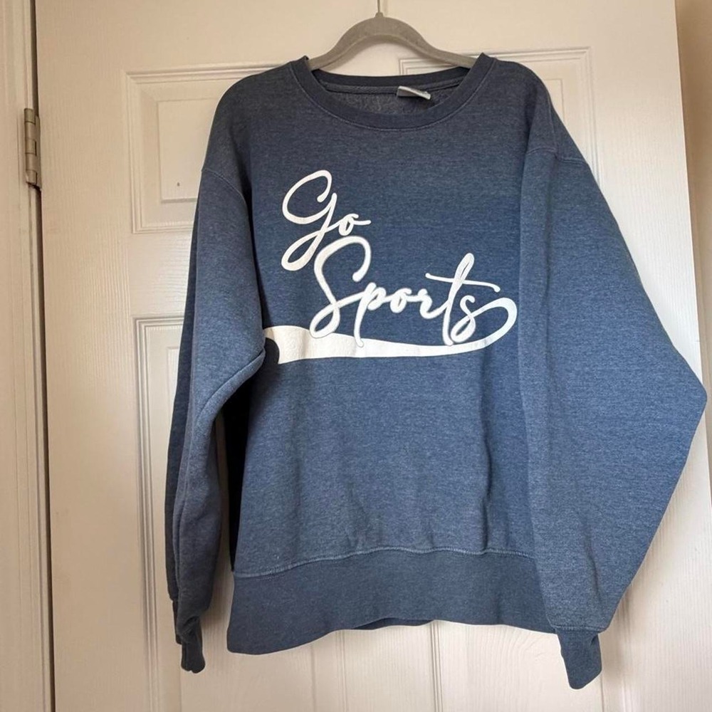 Pacific & Co. blue crewneck sweatshirt with white 'Go Sports' graphic, size M